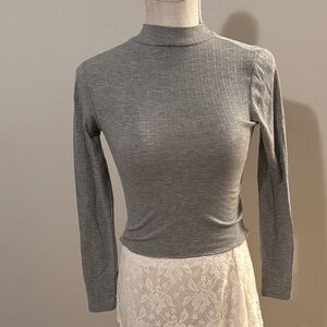 Gray Ribbed Long Sleeve Top